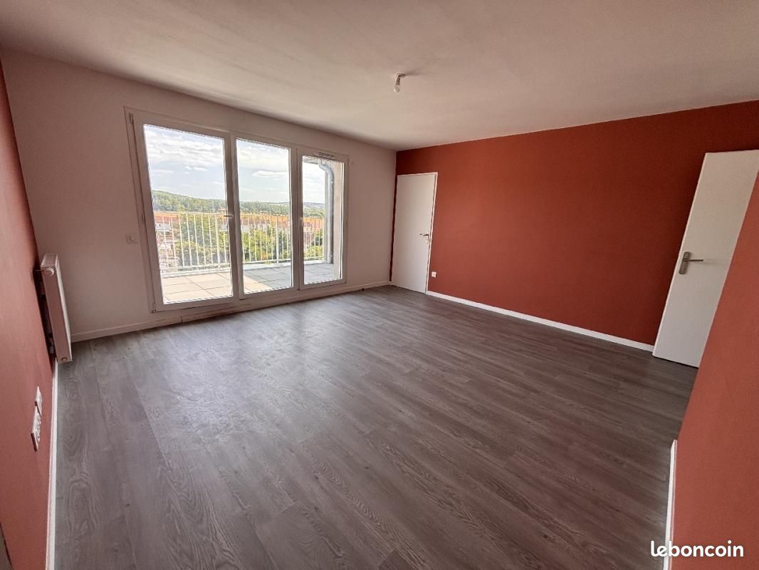 Appartement 3 pièces 75 m² · à Beaumont-sur-Oise · 75 m² · 1 200 €