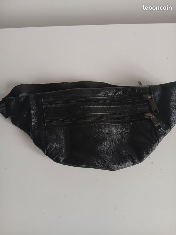 Sac banane cuir noir - Tour taille 45 à 90 cm (image 1)