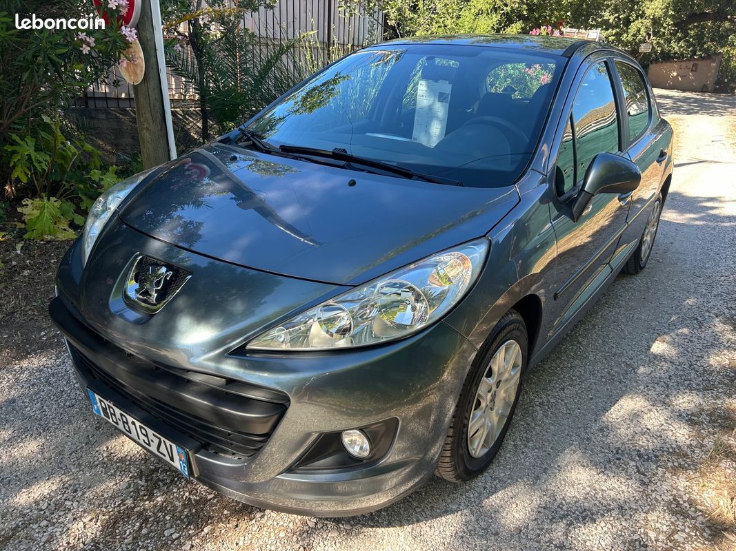 Peugeot 207 1.4 75 cv 5 porte 2ème Main (image 1)