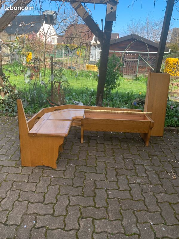 Banc de coin (image 1)