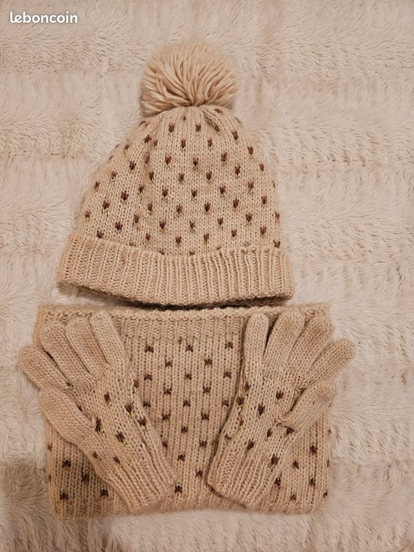 Ensemble bonnet+tour de coup+gants (image 1)