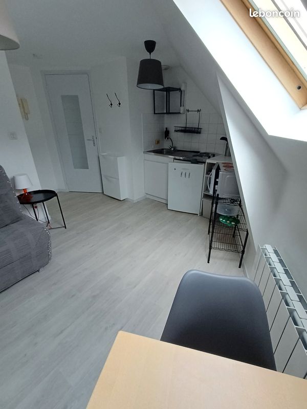 Appartement 1 pièce 22 m² · à Laval · 22 m² · 350 €/mois