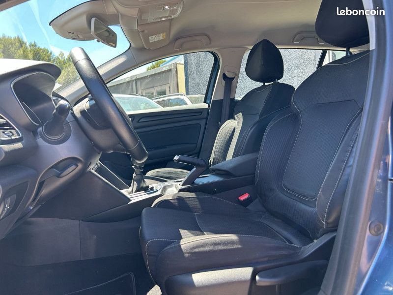 Renault MEGANE IV ESTATE 1.2 TCE 100CH ENERGY BUSINESS (image 6)