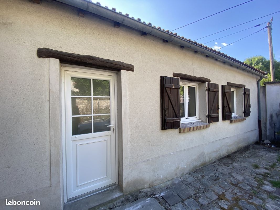 Appartement 1 pièce 17 m² · à Limours · 17 m² · 590 €