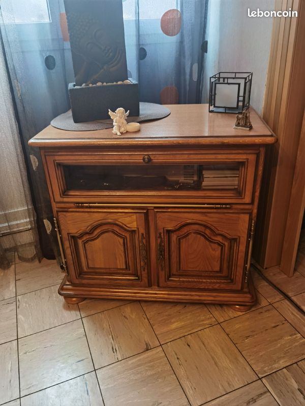 Buffet, table, 4 chaises et meuble tv (image 2)
