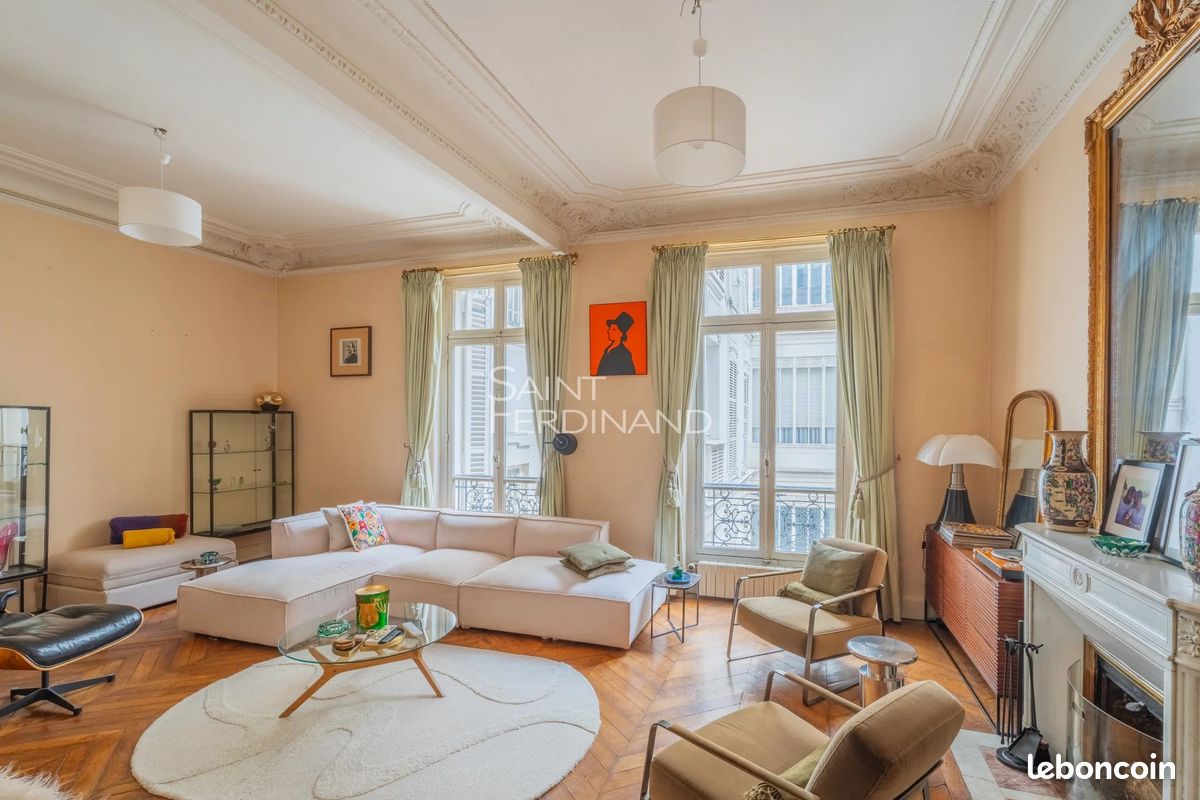 Appartement 5 pièces 99 m² · à Paris · 99 m² · 1 160 000 €