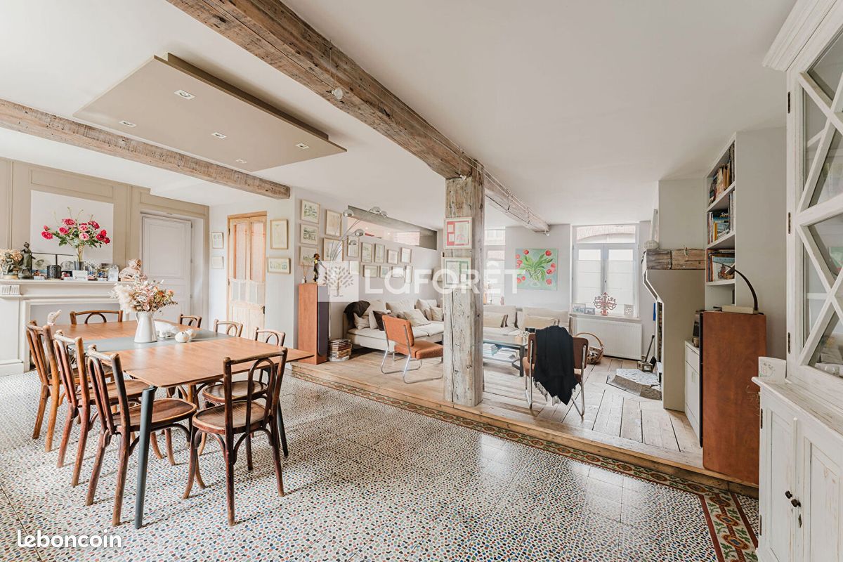Maison 12 pièces 289 m² · à Avelin · 289 m² · 799 000 €