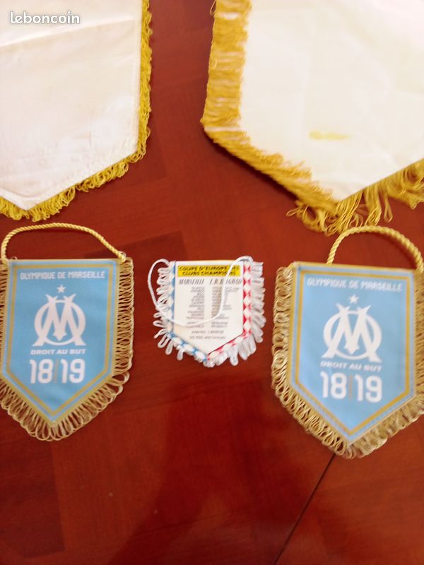 Fanion Vintage OM - Ville De Marignane - Olympique De Marseille - Avant 2000