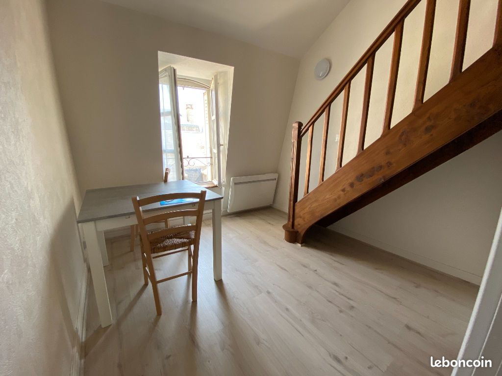 Appartement 2 pièces 27 m² · à Poitiers · 27 m² · 500 €