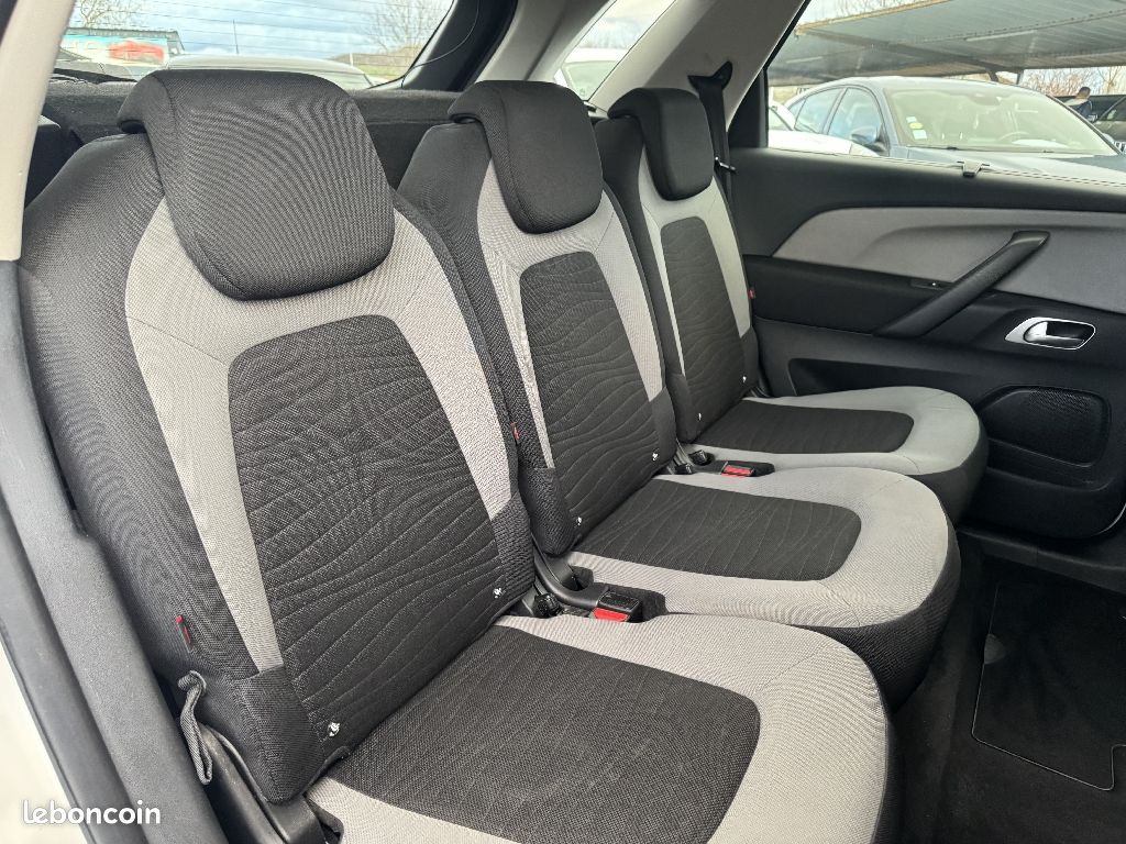 Citroën C4 Picasso BlueHDi 150 SetS Exclusive (image 4)