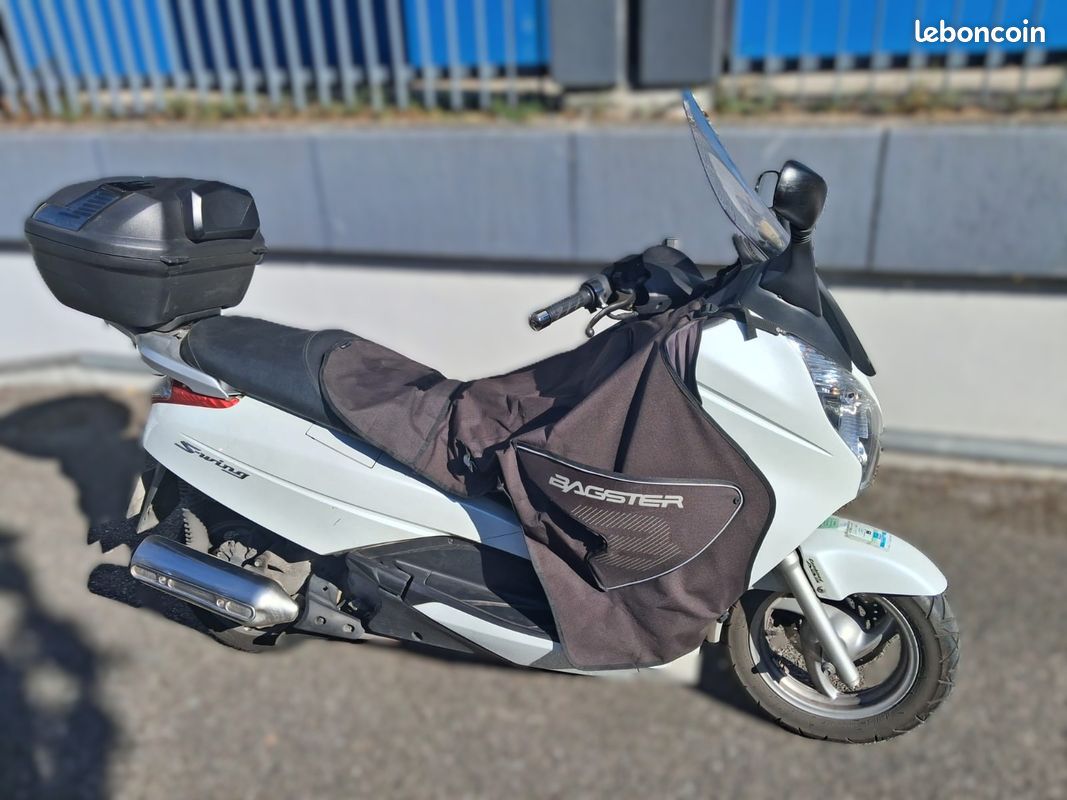 Honda S-Wing 125 C-ABS - 1ère main – Excellent état / Entretien suivi (image 1)
