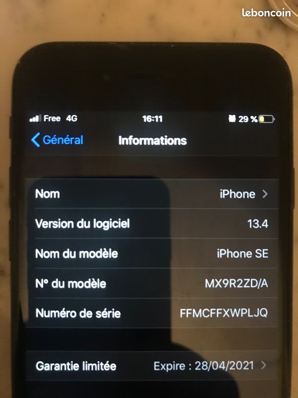 Iphone SE 2020 Noir 64G-Garantie Apple jusqu’au 04-2021 (image 1)