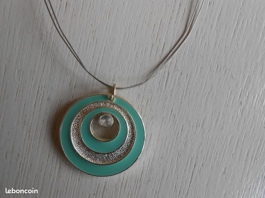 Collier 2 rangs (image 2)