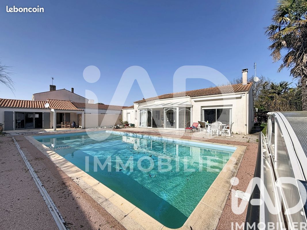 Maison 7 pièces 187 m² · à La Rochelle · 187 m² · 990 000 €