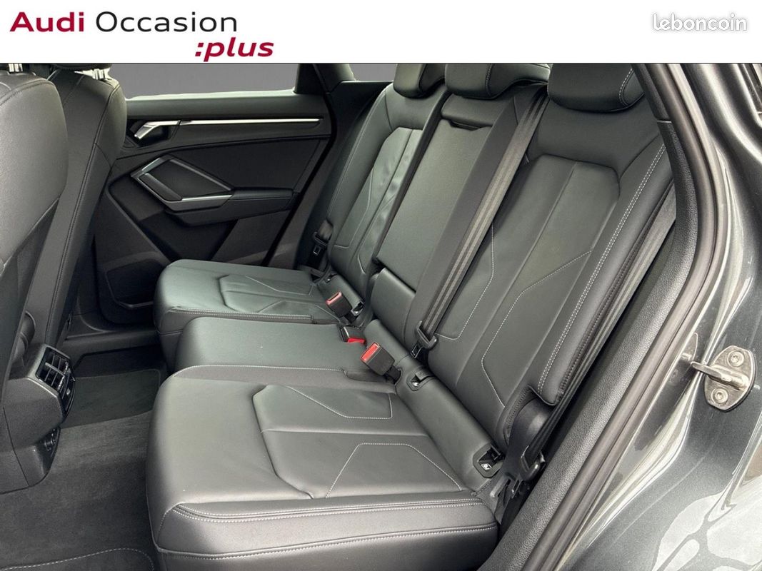 Audi Q3 45 TFSI e 245ch S line S tronic 6 (image 11)