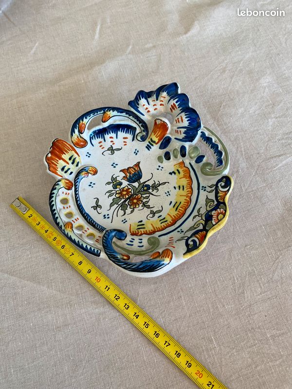 Coupelle en porcelaine de Rouen (image 3)
