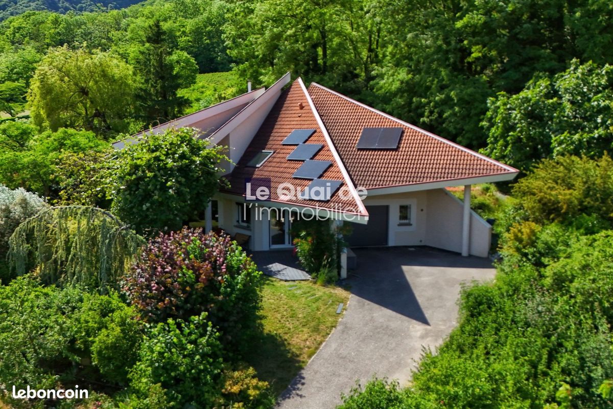 Maison 5 pièces 167 m² · à Crolles · 167 m² · 630 000 €