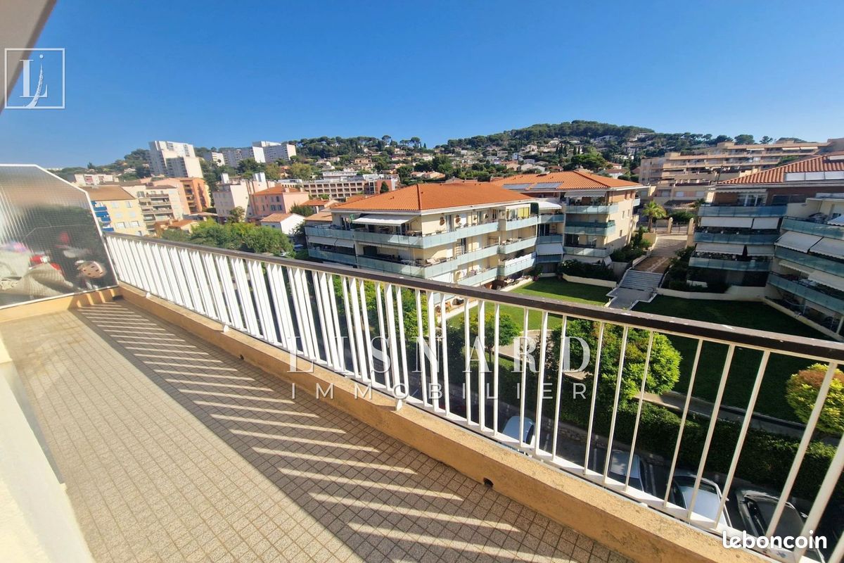 Appartement 1 pièce 35 m² · à Vallauris · 35 m² · 126 000 €