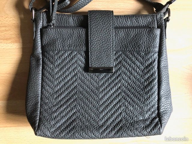 Mélanie - Sac à main bandoulière gris synthétique 26x26 cm (image 4)