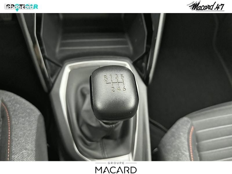 Peugeot 2008 1.2 PureTech 100ch S&S Active (image 36)