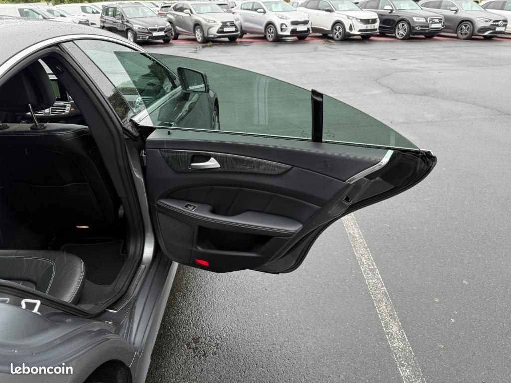 MERCEDES CLS 350 d - BVA 9G-Tronic Plus Sportline 4-Matic - BVA GPS + TOIT OUVRANT + CAMERA AR (image 34)