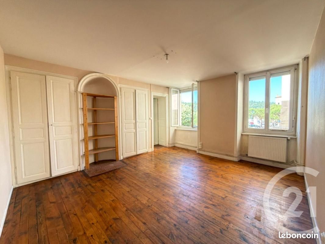 Appartement 5 pièces 64 m² · à Annonay · 64 m² · 65 000 €