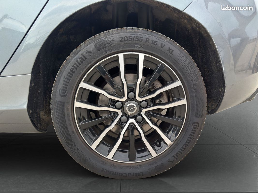 Volvo v40 2.0l d 120ch (image 19)