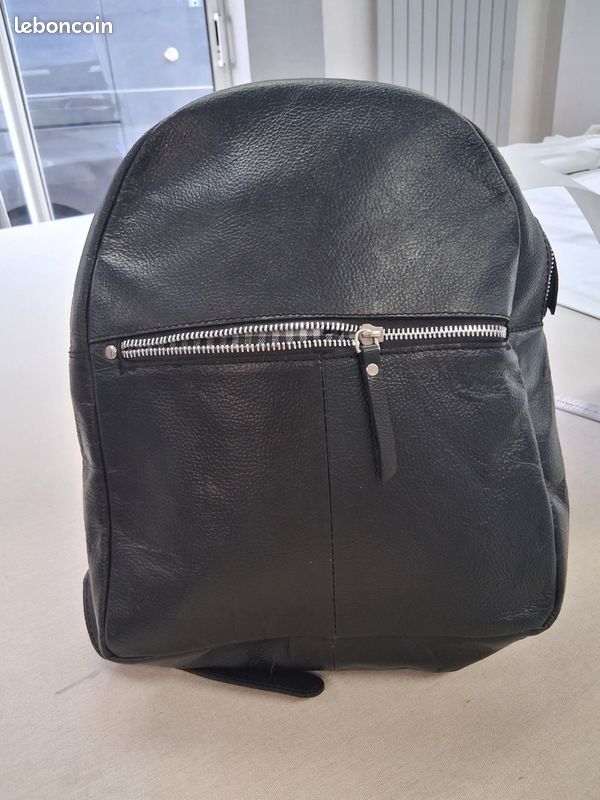 Sac a dos en cuir (image 1)