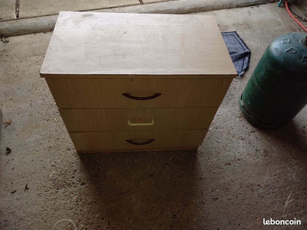 Commode (image 3)
