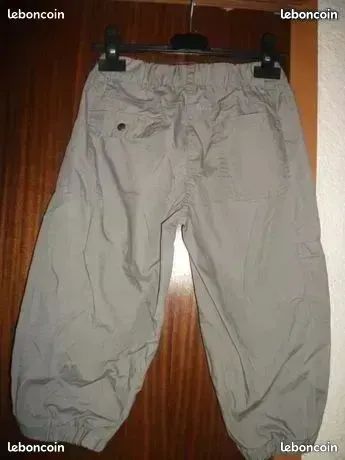 Pantacourt gris. Taille : 14 ans (image 2)