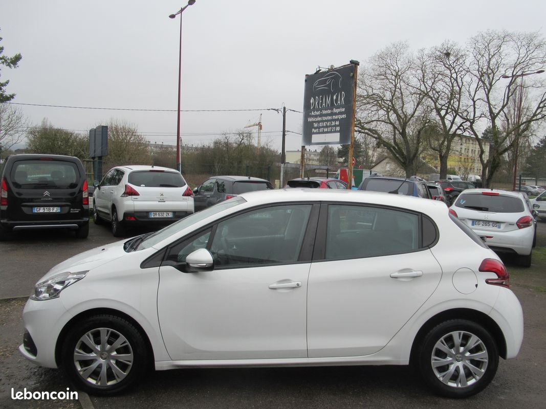 Peugeot 208 1.5 hdi 100ch active 2 places distribution ok tres bel etat (image 1)