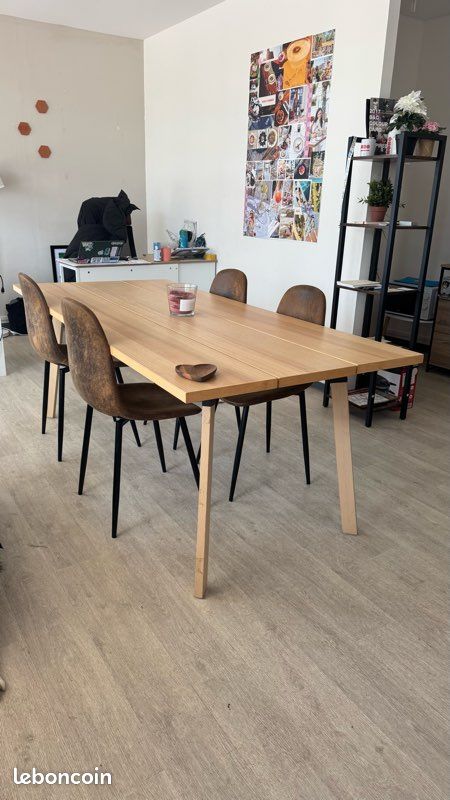 Table IKEA YPPERLIG en frêne – Excellent état (image 1)