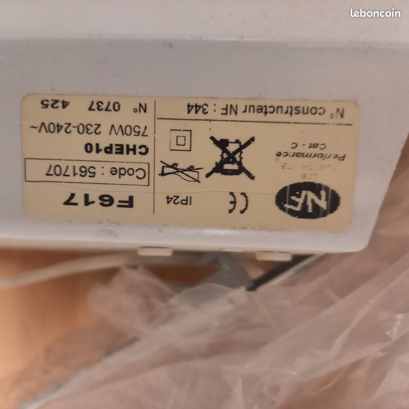 Convecteur 750 w 20 euros (image 2)