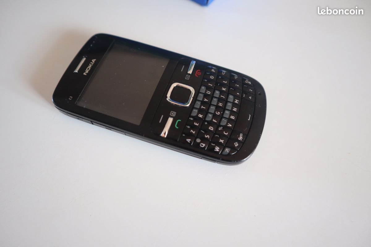 Nokia C3 en très bon état (image 2)
