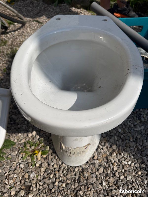 Toilettes (image 2)