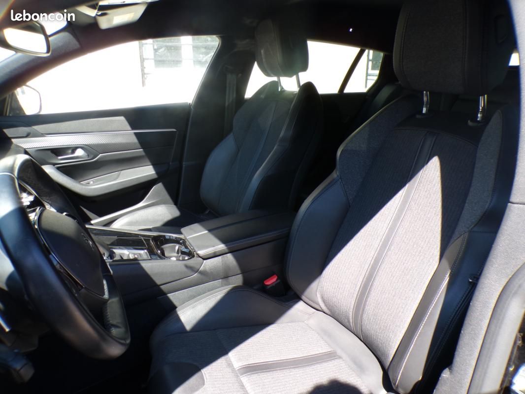 Peugeot 508 SW Hybrid 225 e-EAT8 Allure Pack (image 7)