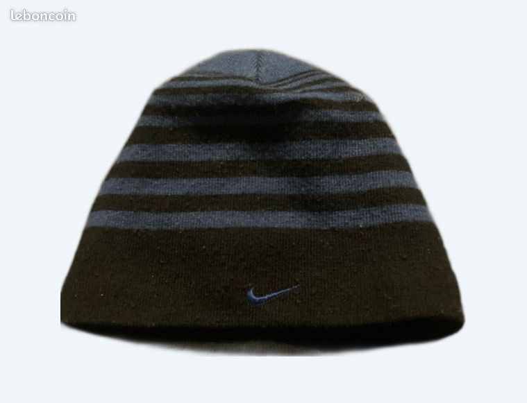 Bonnet Nike Original – Parfait État, Style et Confort Assuré