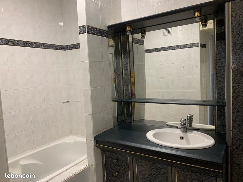 Appartement a louer rillieux-la-pape - 5 pièce(s) - 105 m2 - Surfyn