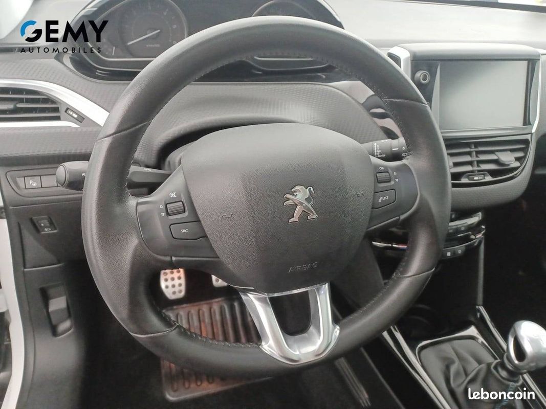 PEUGEOT 2008 1.6 BlueHDi 120ch S&S BVM6 Crossway (image 13)