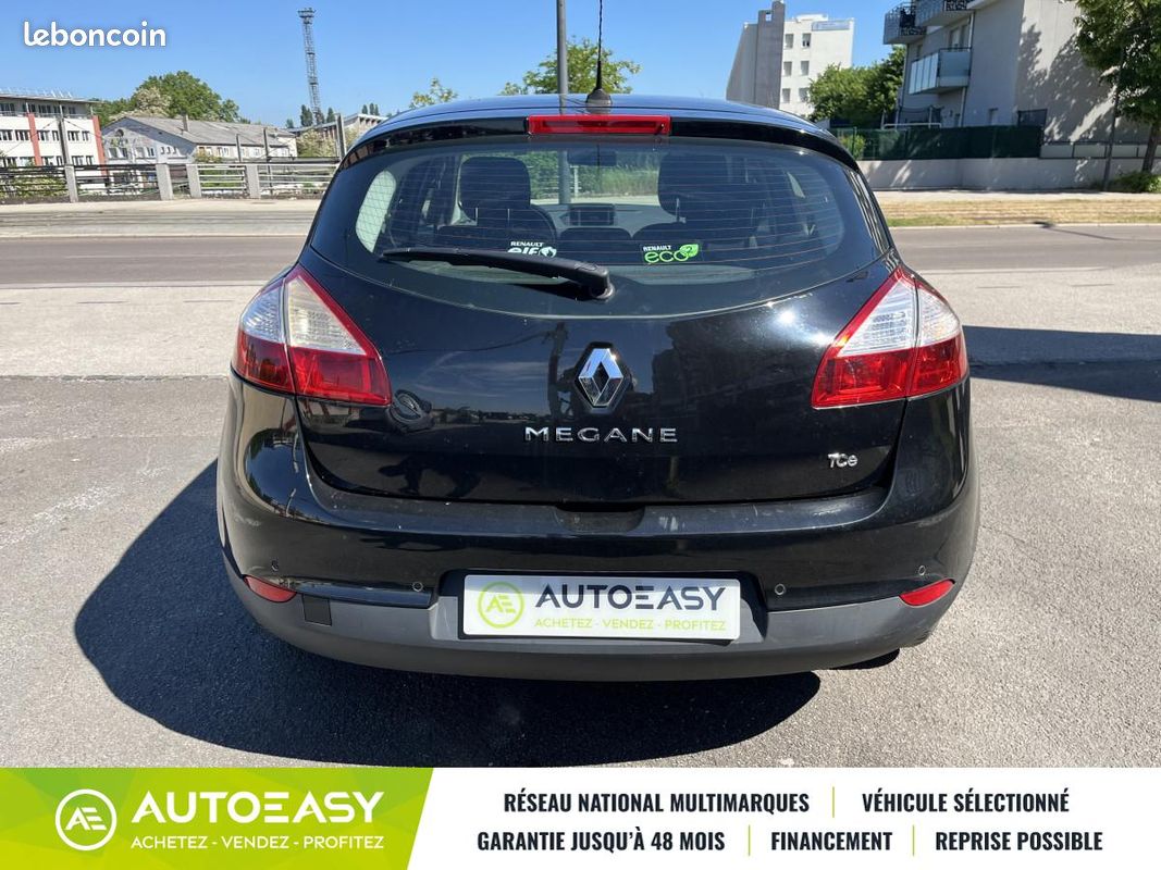 Renault Megane III Phase 2 Hatchback 1.2 TCE 16V ECO2 S&S (image 8)