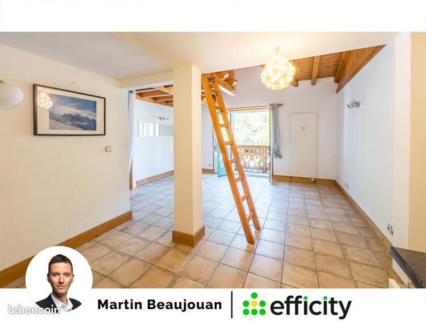 https://img.leboncoin.fr/api/v1/lbcpb1/images/5f/d1/cb/5fd1cb3d5002911f008e22dec1bb4098669cb3b4.jpg?rule=ad-image