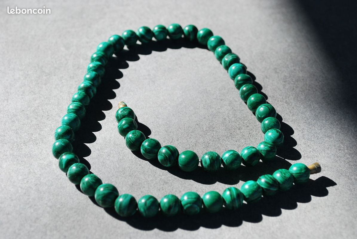 Collier en boules de malachite (image 1)
