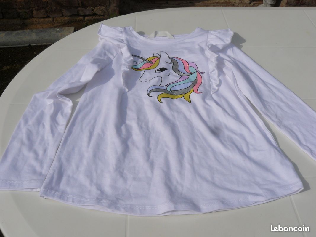 Tee-shirt avec licorne (image 2)