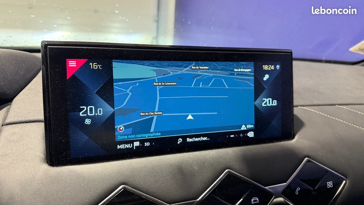 DS DS 3 Crossback BlueHDi 130ch Rivoli Automatique - Apple CarPlay - Caméras 360 - Feux LED - Cuir - Chaîne arbre à cames OK - Suivi complet constructeur - Son Focal - Régulateur adaptatif (image 28)