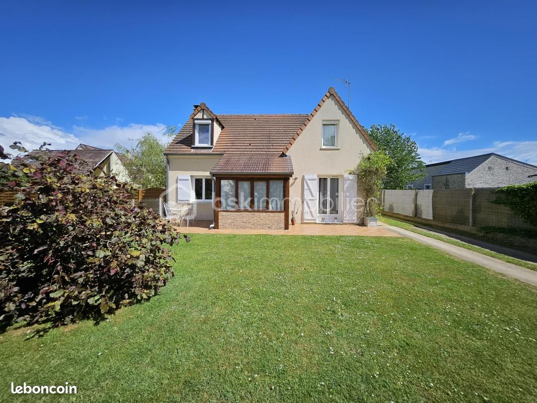 Maison 6 pièces 121 m² · à Morigny-Champigny · 121 m² · 359 000 €