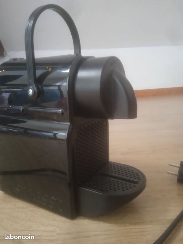 Nespresso inissia (image 1)