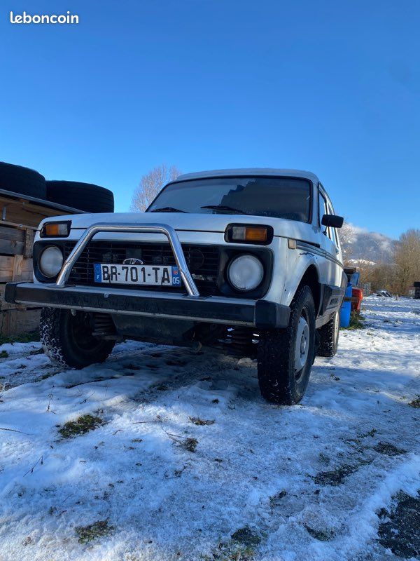 Lada niva (image 1)
