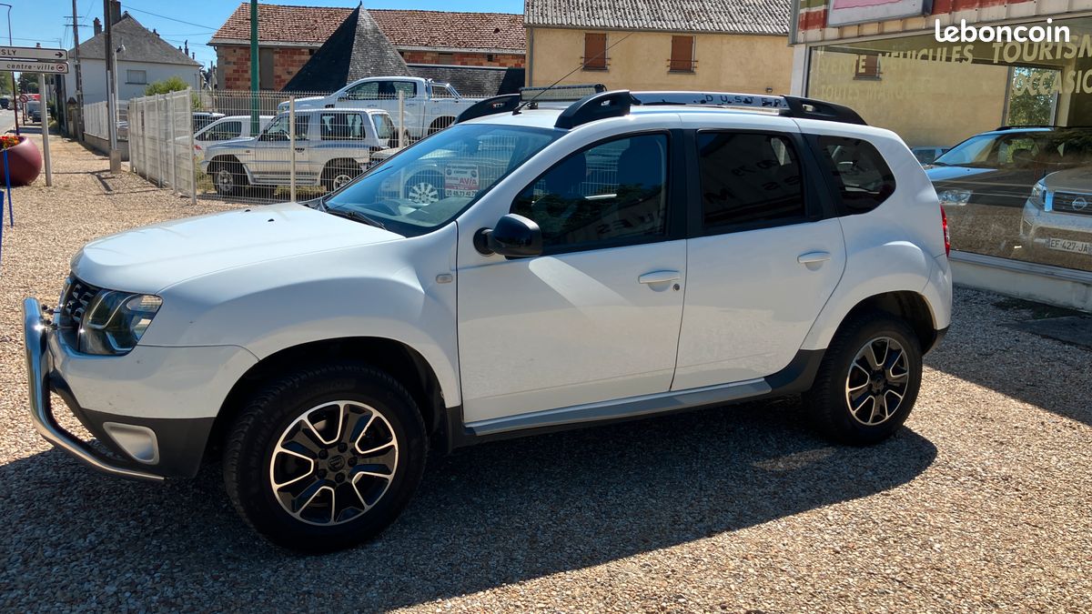 DACIA DUSTER 4X4 dci 110 4WD gps (image 1)