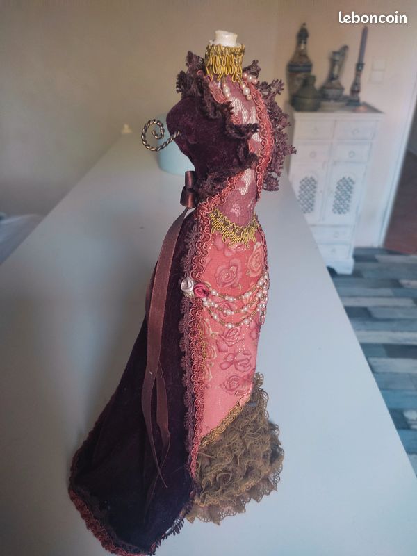 Manequin porte bijoux (image 6)