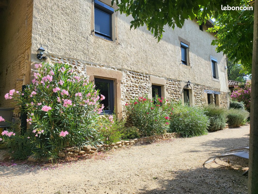 Maison 6 pièces 150 m² · à Hauterives · 150 m² · 410 000 €